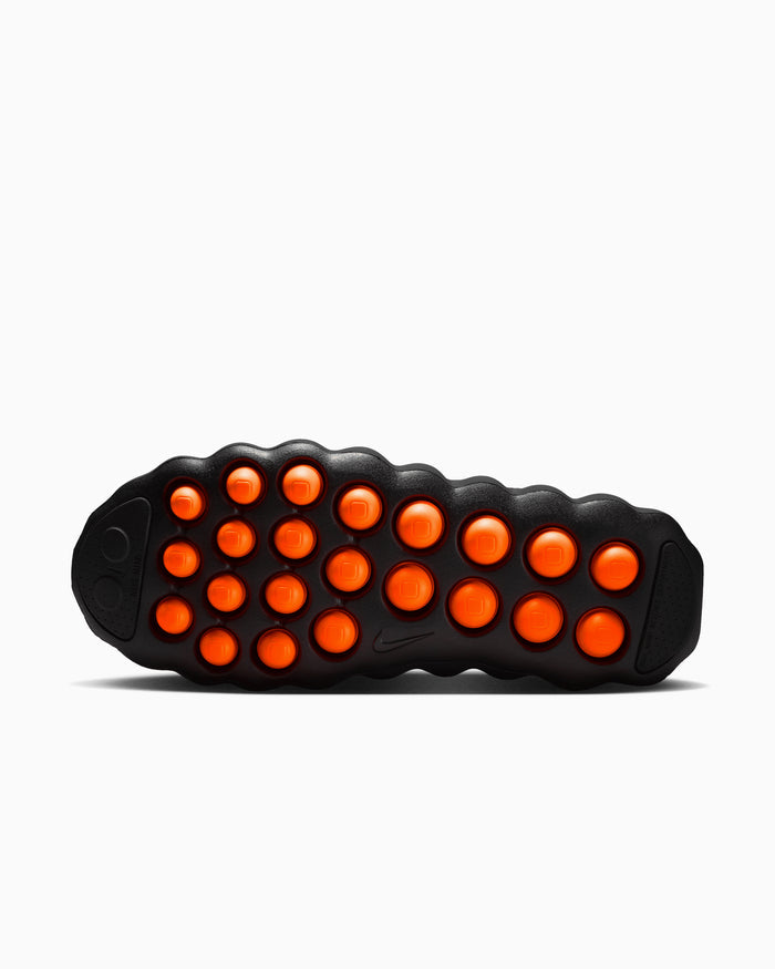 Sneakers Nike Women's Mind 002 "Black Hyper Crimson" - HQ4310-001