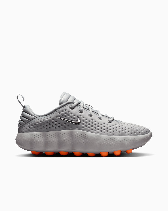 Sneakers Nike Women's Mind 002 - HQ4310-003