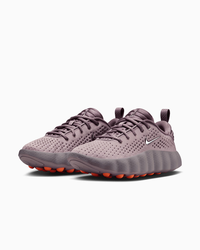 Sneakers Nike Women's Mind 002 - HQ4310-200