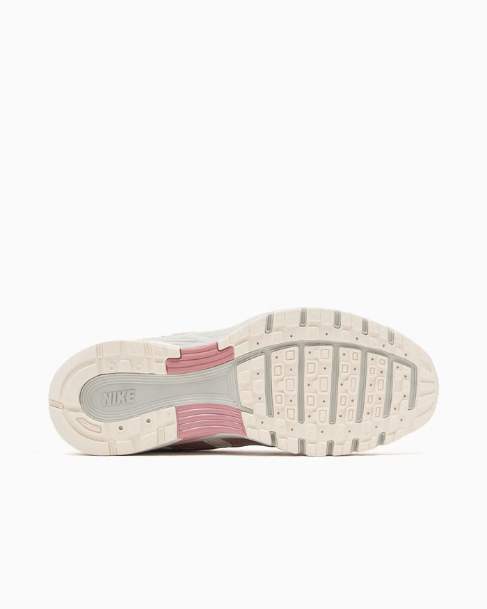 Sneakers Nike Women's P-6000 - IV2501-003