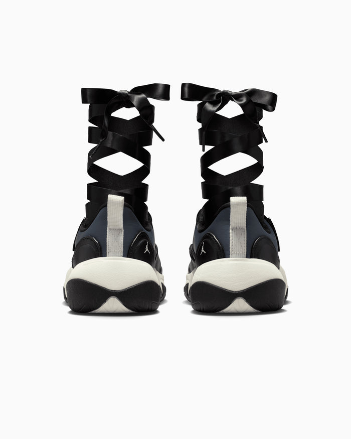 Sneakers Jordan Women's Pointe - IB8597-001
