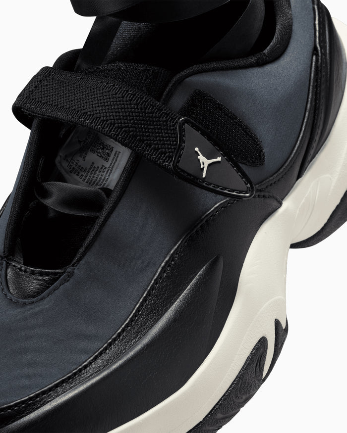 Sneakers Jordan Women's Pointe - IB8597-001