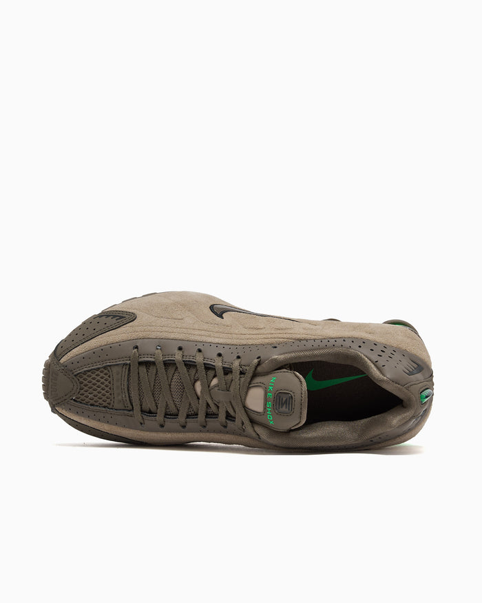 Sneakers Nike Women's Shox R4 - HQ7739-200