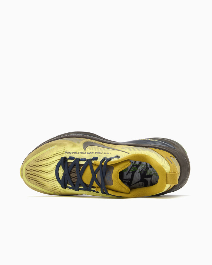 Sneakers Nike Women's Vomero 18 SE - IQ3413-704