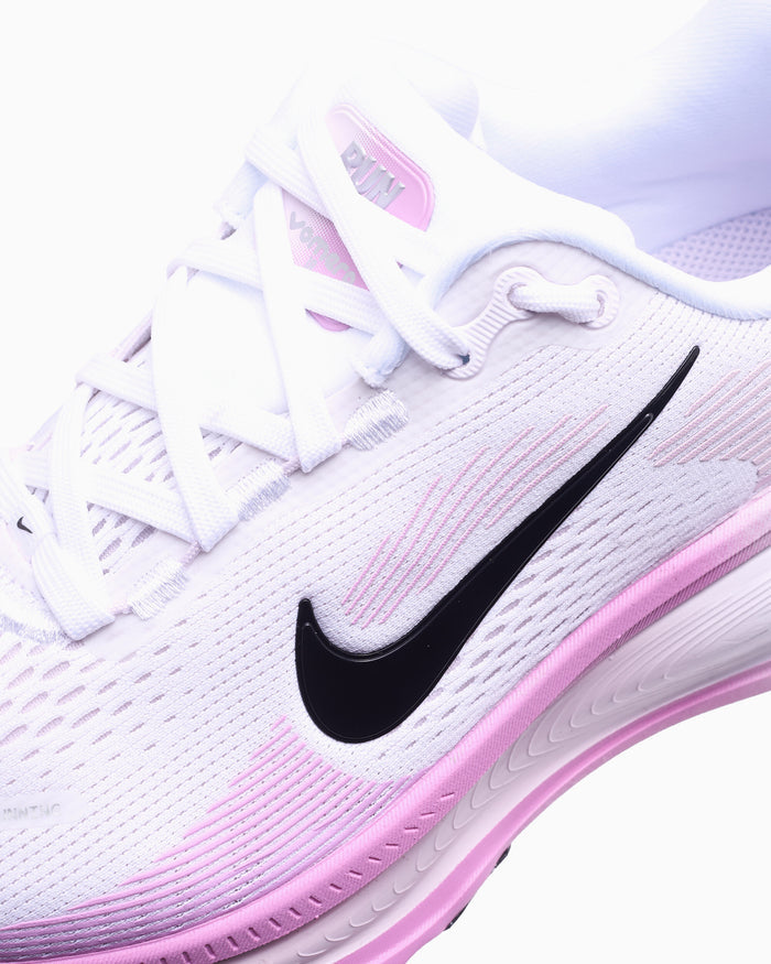 Sneakers Nike Women's Vomero 18 Wide - IF0515-105