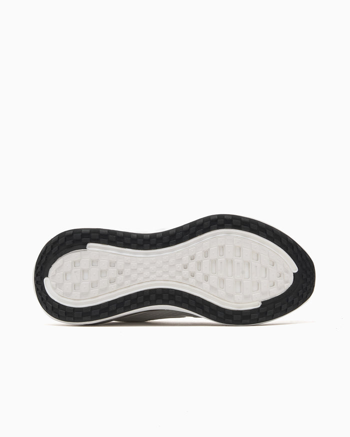 Sneakers Nike Women's Vomero Plus ESS - IO9916-101