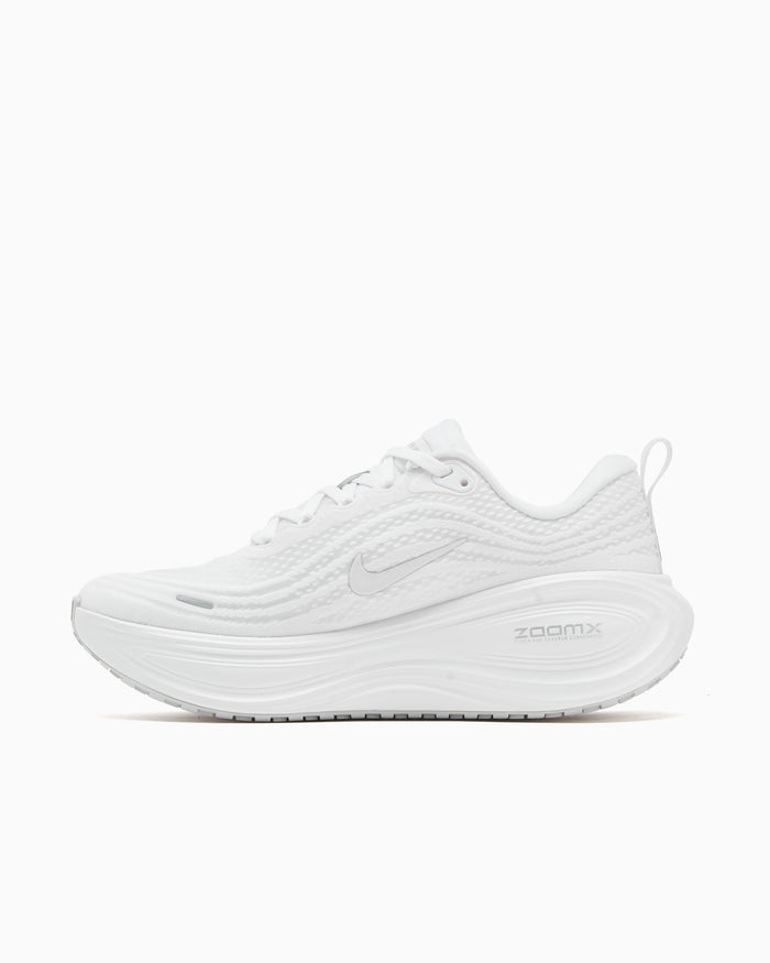 Sneakers Nike Women's Vomero Plus - HV8154-102