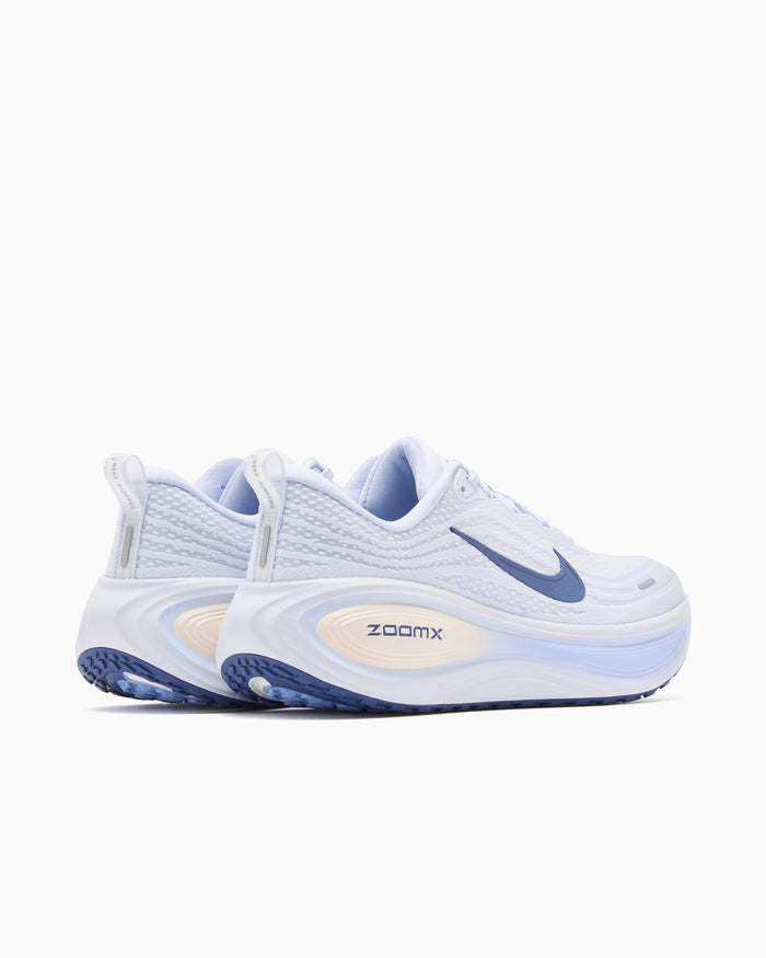Sneakers Nike Women's Vomero Plus - HV8154-108