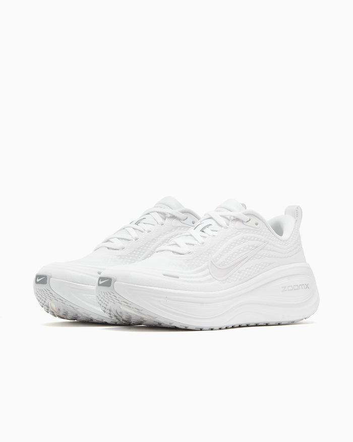 Sneakers Nike Women's Vomero Plus - HV8154-102