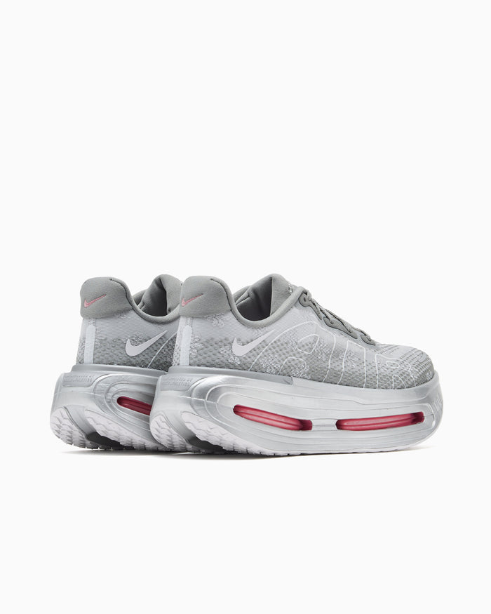 Sneakers Nike Women's Vomero Premium QS "Fleur De Lis" - IQ0028-001