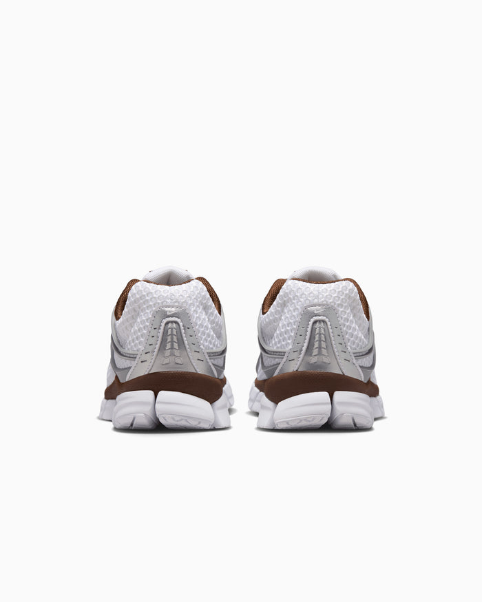 Sneakers Nike Women's Zoom Skylon 11 - IU7360-102